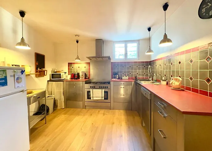 Le Saint Antoine, Arenes, 2 Chambres, Clim アパート ニーム